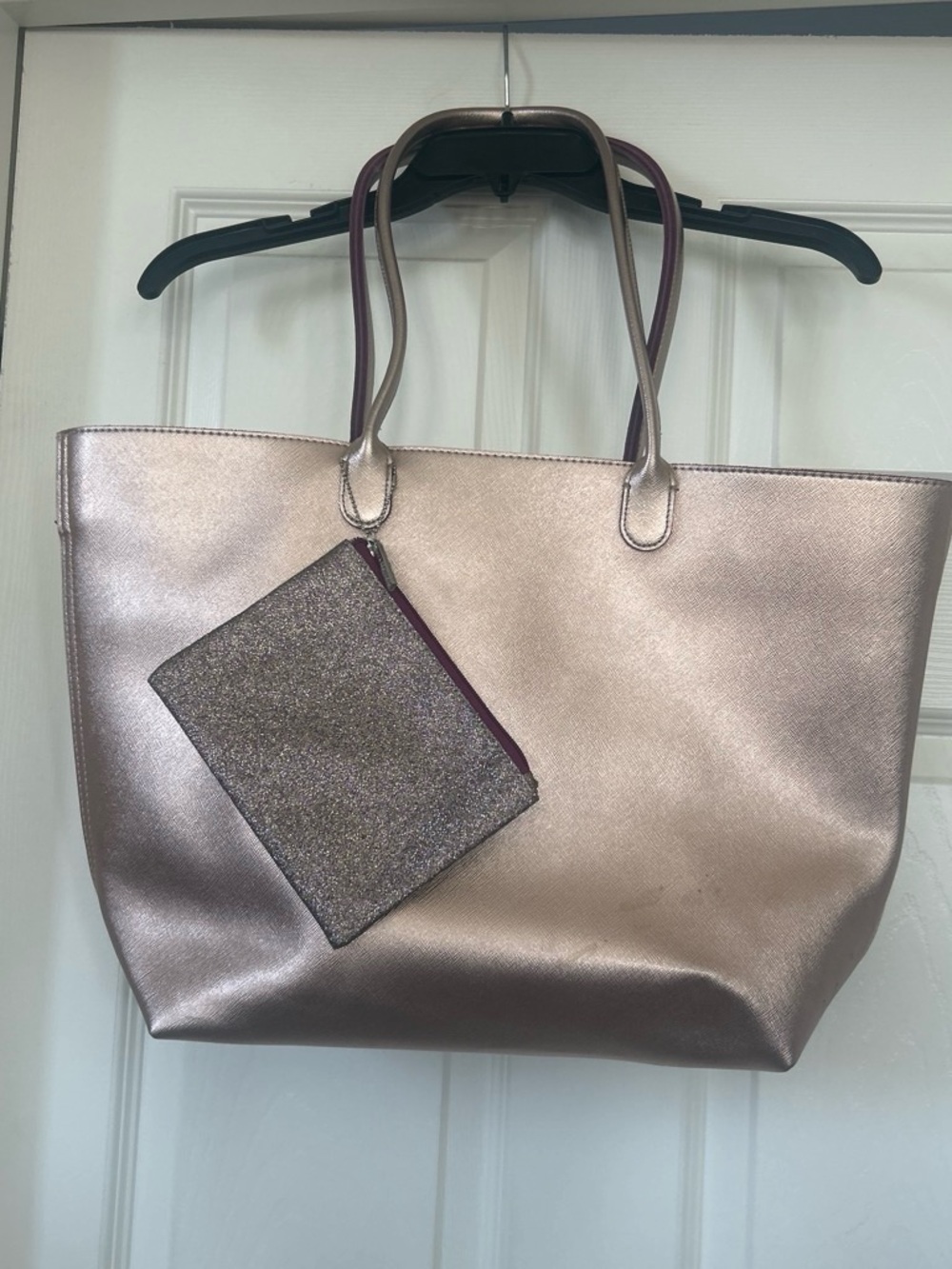 Bath & Body Works Metallic Rose Gold Tote with Glitter Pouch